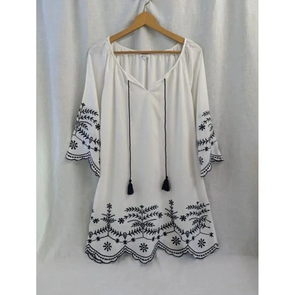 Chic Connection tunic mini dress, white & blue embroidered, women's small D18